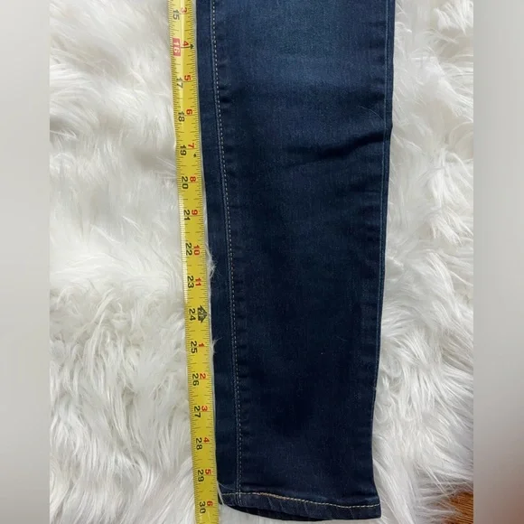 🆕Levi's 711 Skinny Mid Rise Women's Jeans Dark Wash Blue Size 2 Medium 26x30 - Picture 7 of 9